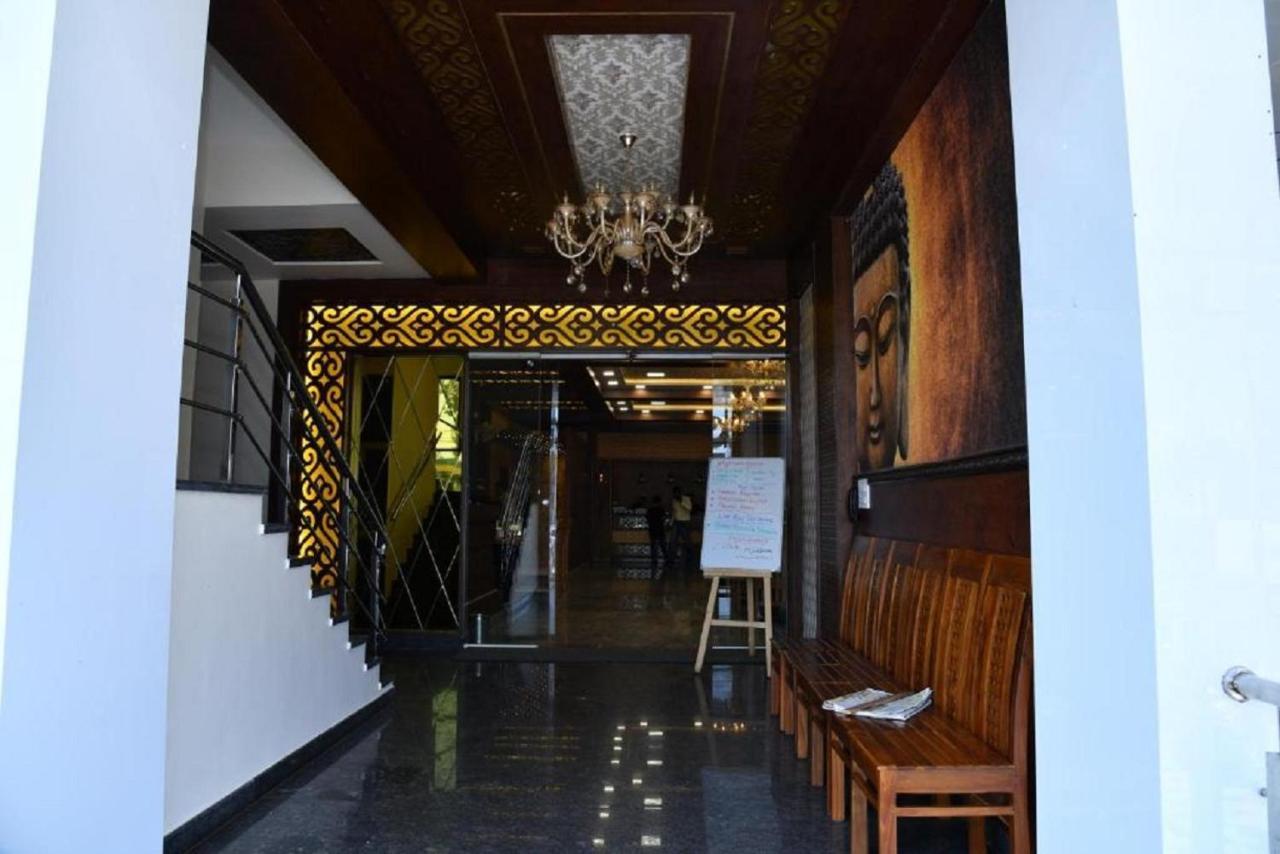 Ssr Residency Hotel Mandya Exterior photo