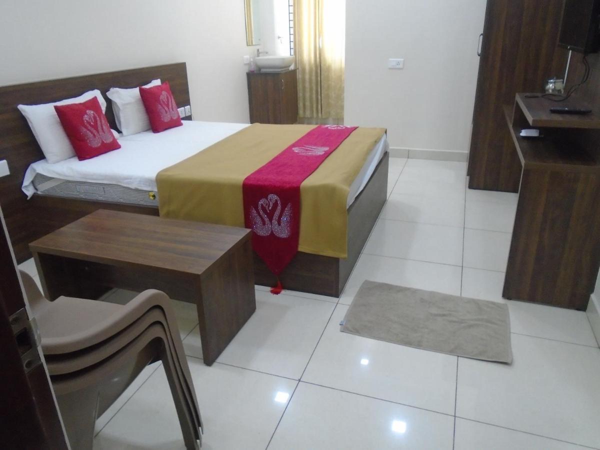 Ssr Residency Hotel Mandya Exterior photo