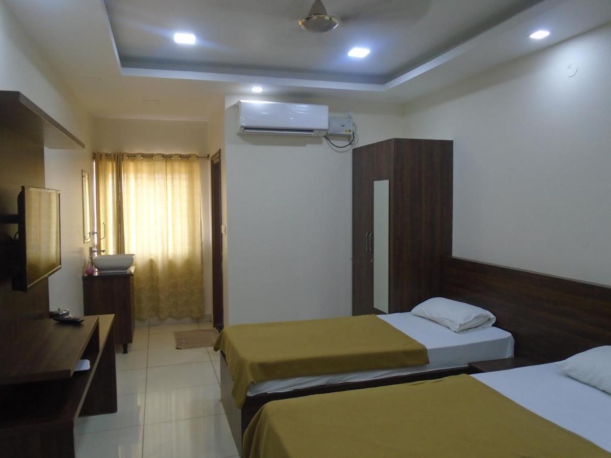 Ssr Residency Hotel Mandya Exterior photo