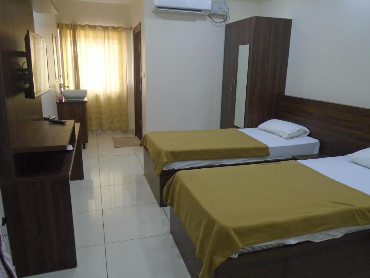 Ssr Residency Hotel Mandya Exterior photo
